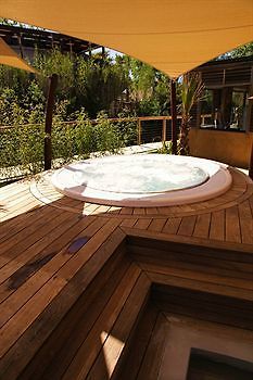 Best Holiday Hotel กรีโมด์ ภายนอก รูปภาพ
