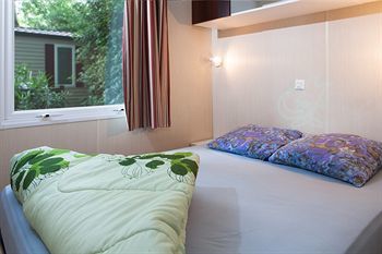Best Holiday Hotel กรีโมด์ ภายนอก รูปภาพ